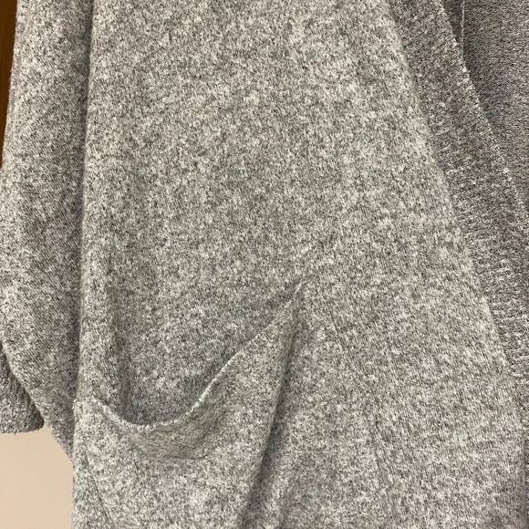 Flaunt Boutique Gray Speckled Cardigan - Picture 5 of 12